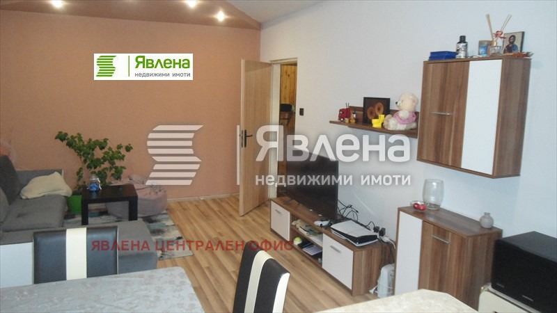 Продава 3-СТАЕН, гр. Перник, Изток, снимка 1 - Aпартаменти - 47886460