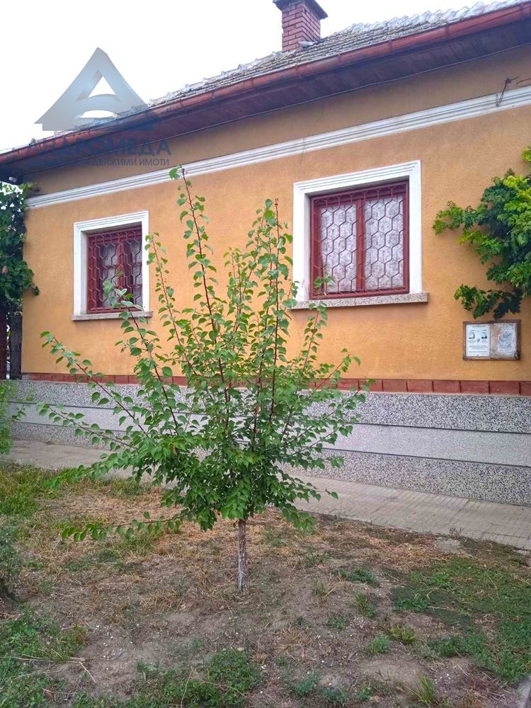 Продава  Къща област Плевен , с. Ленково , 220 кв.м | 88052532