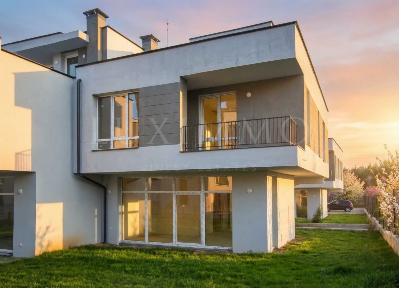 Продава КЪЩА, гр. София, м-т Детски град