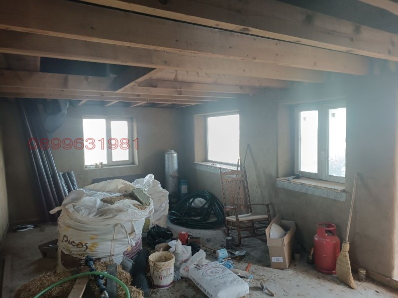 Продава ВИЛА, с. Добърско, област Благоевград, снимка 16 - Вили - 53131815