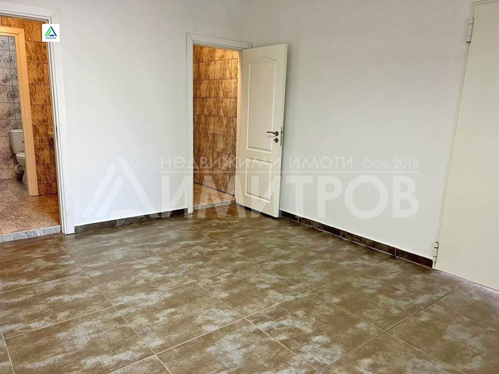 Продава МАГАЗИН, гр. Нови пазар, област Шумен, снимка 4 - Магазини - 55178306