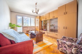2 quartos Grand Mol, Varna