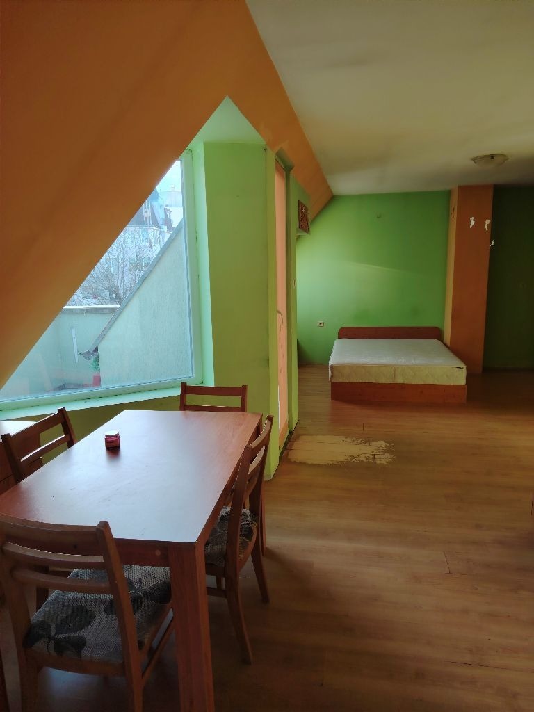 Продава 2-СТАЕН, гр. Плевен, 9-ти квартал, снимка 2 - Апартаменти - 52413633