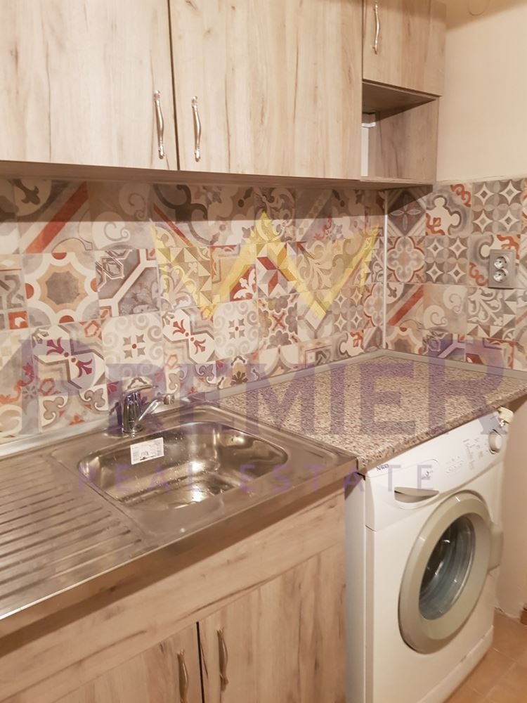 In vendita  2 camere da letto Varna , Liatno kino Trakiia , 86 mq | 61953328