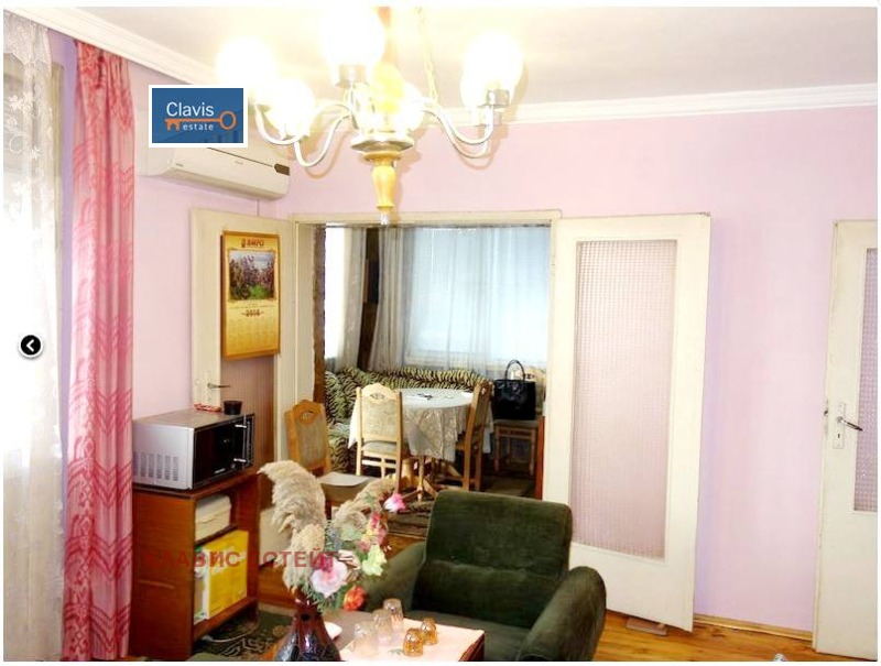 En venta  2 dormitorios Plovdiv , Komatevo , 105 metros cuadrados | 94684546 - imagen [3]
