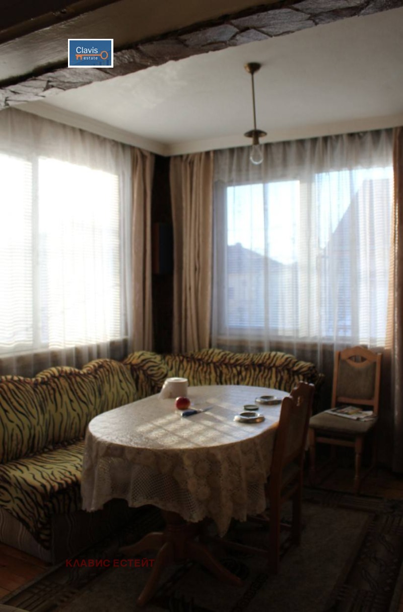 En venta  2 dormitorios Plovdiv , Komatevo , 105 metros cuadrados | 94684546 - imagen [8]