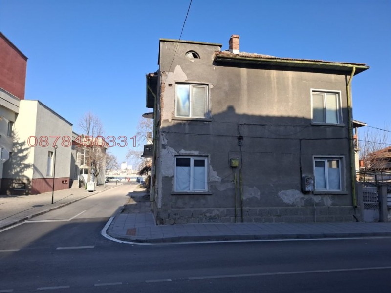 Продава ЕТАЖ ОТ КЪЩА, гр. Никопол, област Плевен, снимка 3 - Етаж от къща - 52822225