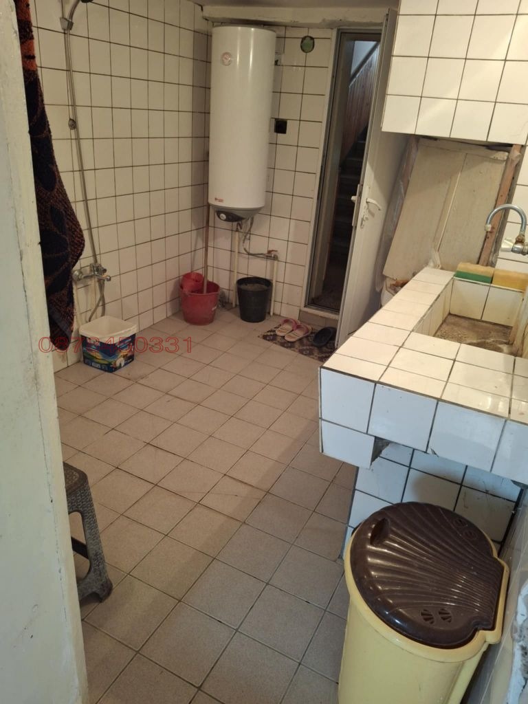 Продава ЕТАЖ ОТ КЪЩА, гр. Никопол, област Плевен, снимка 13 - Етаж от къща - 52822225