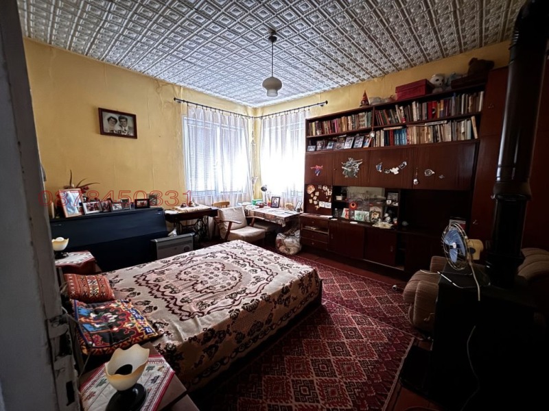 Продава ЕТАЖ ОТ КЪЩА, гр. Никопол, област Плевен, снимка 10 - Етаж от къща - 52822225