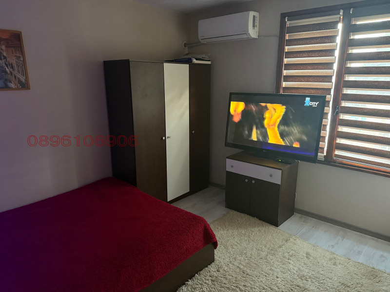 Продава ЕТАЖ ОТ КЪЩА, гр. Враца, Център, снимка 12 - Етаж от къща - 52839245