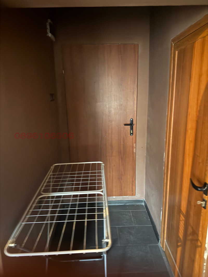 Продава ЕТАЖ ОТ КЪЩА, гр. Враца, Център, снимка 11 - Етаж от къща - 52839245