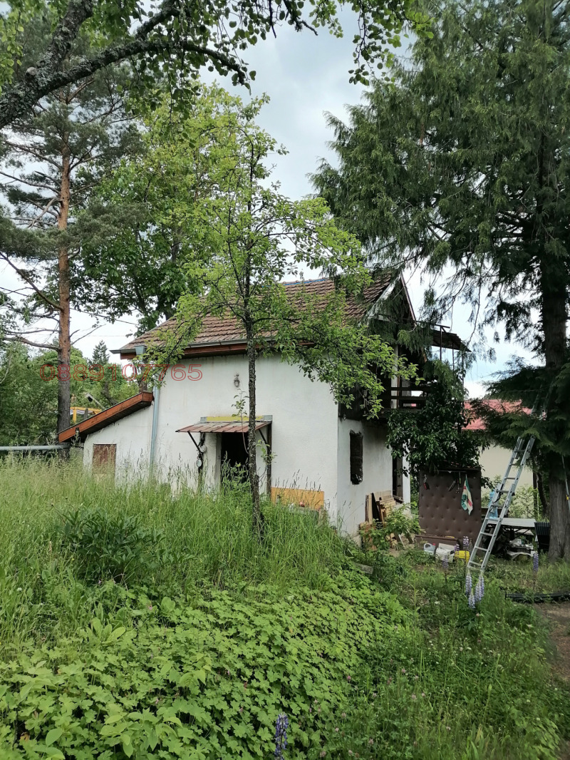 Продава ВИЛА, с. Луково, област София област