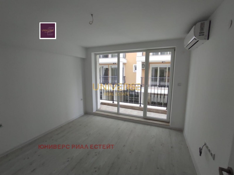 Продава 2-СТАЕН в област Бургас, гр. Свети Влас - 56 кв.м / 94 600 € » 185 021.52 лв., ЮНИВЕРС РИАЛ ЕСТЕЙТ