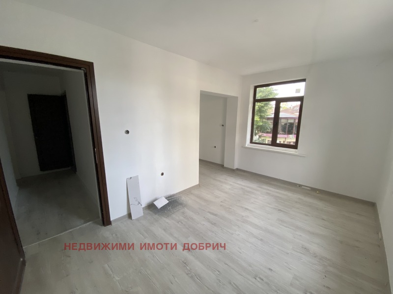 Продава 2-СТАЕН, гр. Добрич, Център