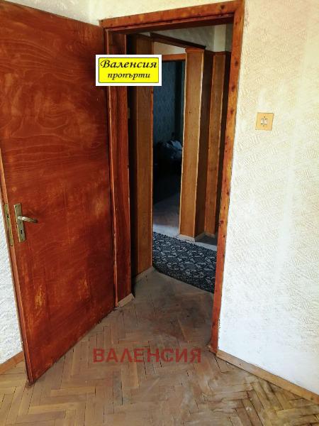 Продава 3-СТАЕН, гр. Криводол, област Враца, снимка 5 - Aпартаменти - 29521091