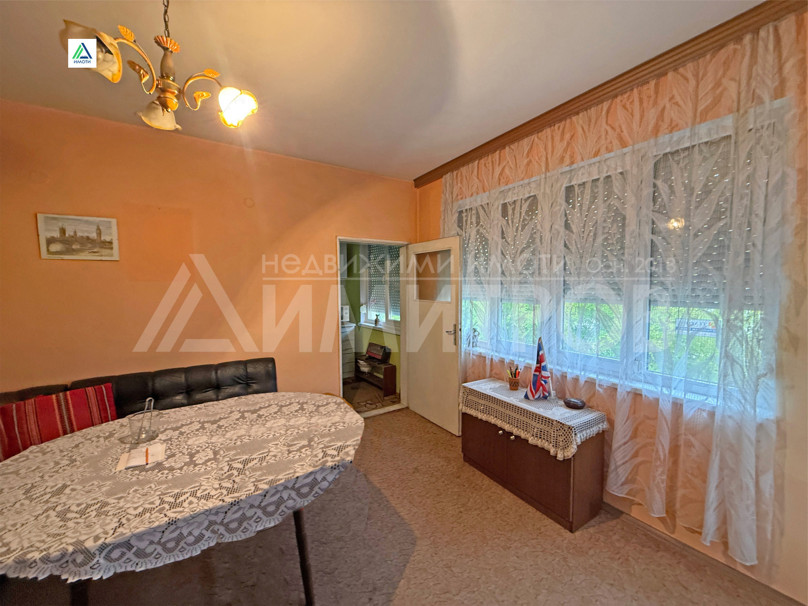 Продава ЕТАЖ ОТ КЪЩА, гр. Нови пазар, област Шумен, снимка 12 - Етаж от къща - 54931590