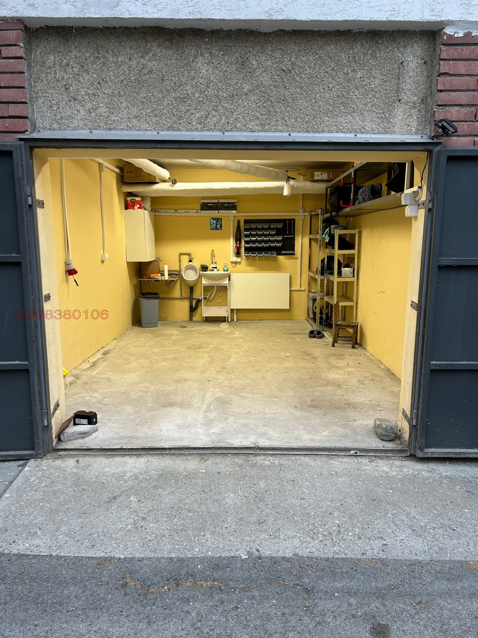 Продава ГАРАЖ, ПАРКОМЯСТО, гр. Козлодуй, област Враца