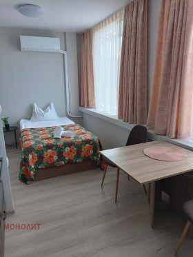 Studio Țentâr, Gabrovo