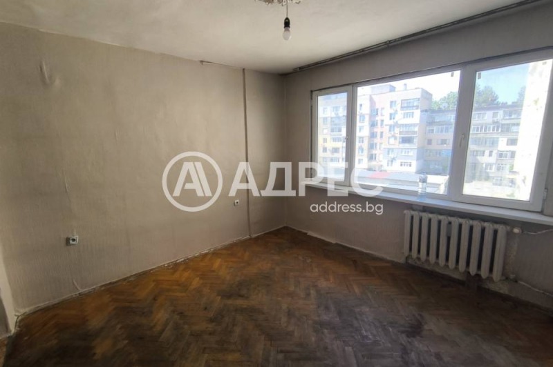 Προς πώληση  Στούντιο Ραζγραδ , Βελη Λομ , 37 τ.μ | 52238272