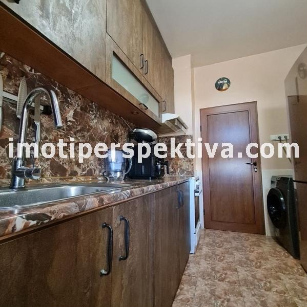 Продава 3-СТАЕН, гр. Пловдив, Център, снимка 3 - Aпартаменти - 49160923