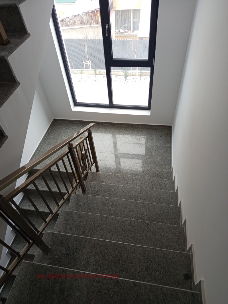 Продава 3-СТАЕН, гр. София, Триъгълника, снимка 16 - Апартаменти - 53037910