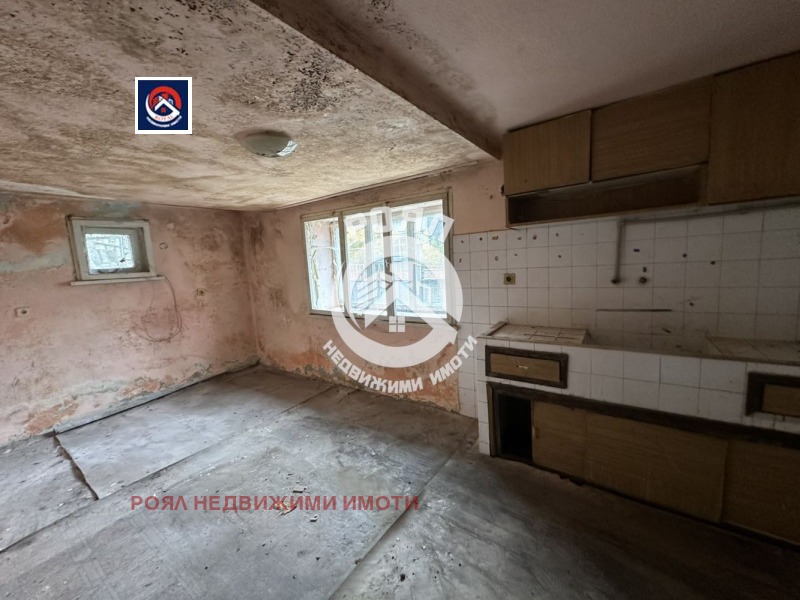 Продава КЪЩА, гр. Перущица, област Пловдив, снимка 8 - Къщи - 52338472