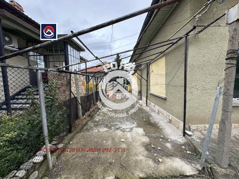 Продава КЪЩА, гр. Перущица, област Пловдив, снимка 6 - Къщи - 52338472