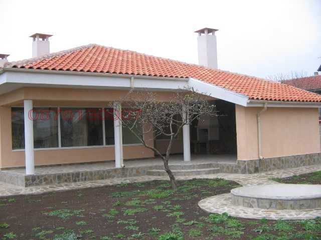 Продава КЪЩА, с. Тутраканци, област Варна