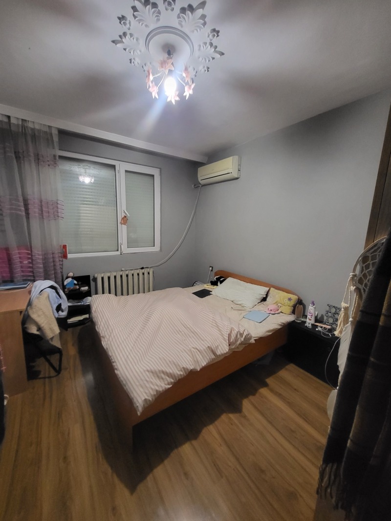 Продава  3-стаен град Плевен , Широк център , 90 кв.м | 11592009 - изображение [13]