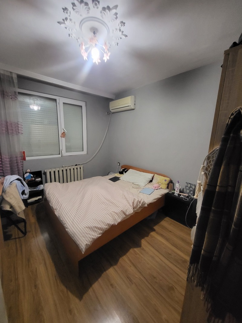 Продава  3-стаен град Плевен , Широк център , 90 кв.м | 11592009 - изображение [12]