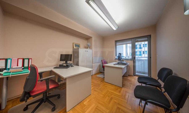 Продава ОФИС, гр. София, Лозенец, снимка 17 - Офиси - 53533964