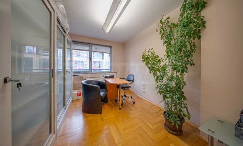 Продава ОФИС, гр. София, Лозенец, снимка 10 - Офиси - 53533964