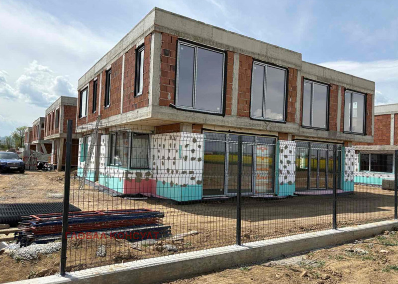 Продава КЪЩА, гр. Елин Пелин, област София област