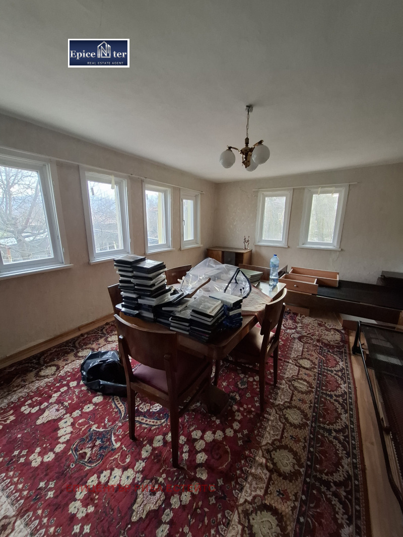 Продава КЪЩА, гр. Перник, Клепало, снимка 10 - Къщи - 53221729