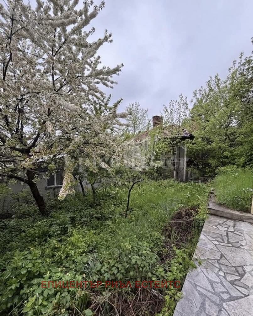 Продава КЪЩА, гр. Перник, Клепало, снимка 2 - Къщи - 53221729