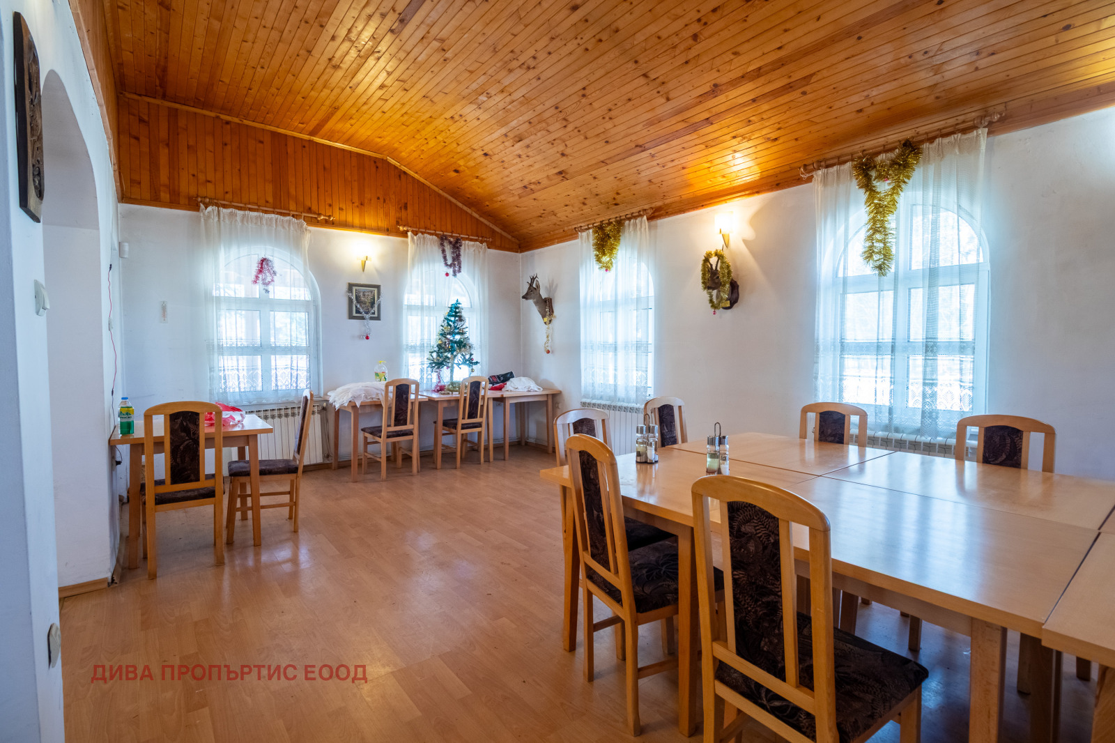 Продава ХОТЕЛ, гр. Самоков, област София област, снимка 7 - Хотели - 54067665