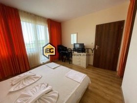 1 sovrum Obzor, region Burgas 8