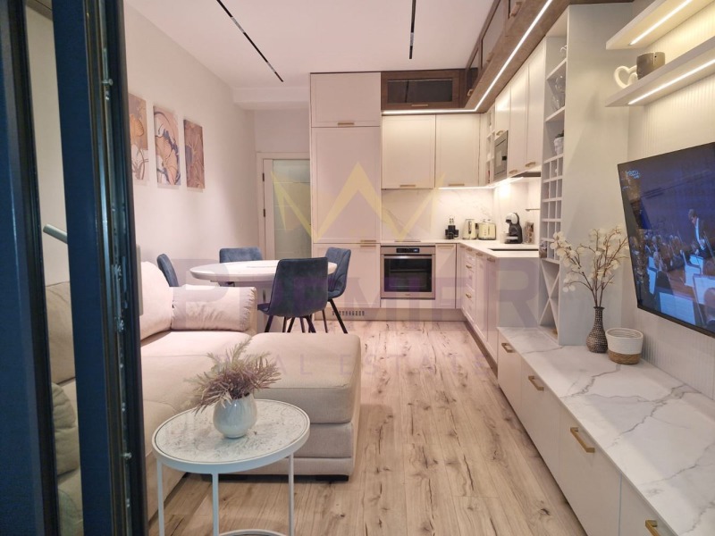 Продава 3-СТАЕН, гр. Бургас, Център, снимка 5 - Апартаменти - 53425284