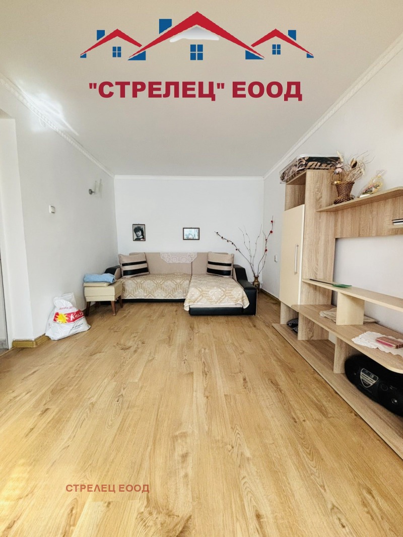 Продава КЪЩА, с. Козлодуйци, област Добрич, снимка 2 - Къщи - 52687297