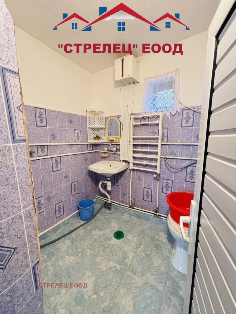 Продава КЪЩА, с. Козлодуйци, област Добрич, снимка 7 - Къщи - 52687297