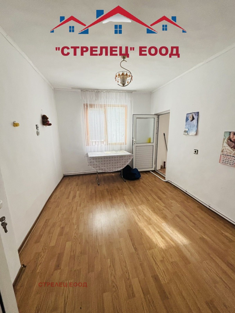 Продава КЪЩА, с. Козлодуйци, област Добрич, снимка 5 - Къщи - 52687297