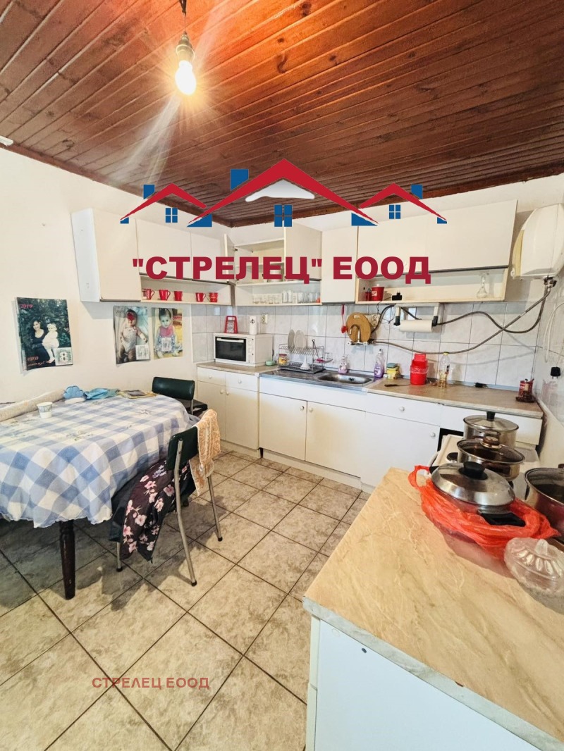 Продава КЪЩА, с. Козлодуйци, област Добрич, снимка 6 - Къщи - 52687297