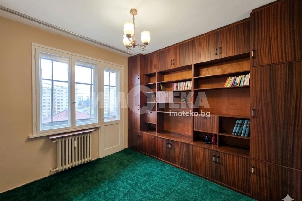 Продава 3-СТАЕН, гр. София, Център, снимка 2 - Апартаменти - 54562956