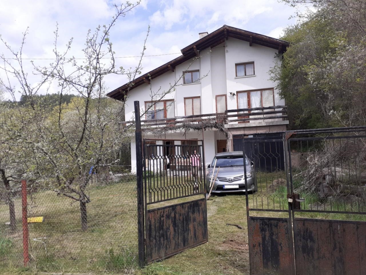 Продава  Къща област Перник , с. Забел , 150 кв.м | 73366890