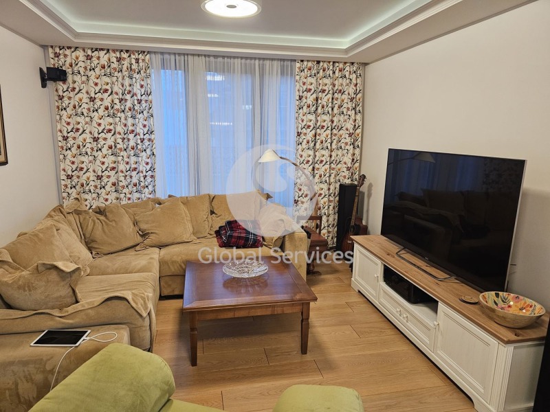 Продава 4-СТАЕН в град София, ж.гр.Южен парк - 240 кв.м / 1 200 000 € » 2 346 996.00 лв., ГЛОБЪЛ СЪРВИСИЗ ООД