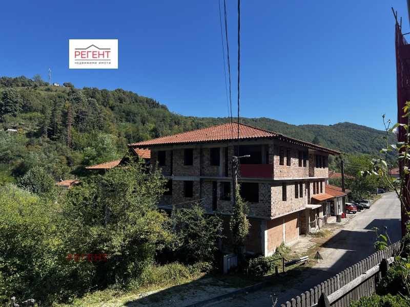 Продава ХОТЕЛ в град Габрово, Етъра - 442 кв.м / 332 339.72 € » 650 000 лв., РЕГЕНТ