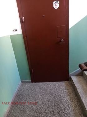 Продава 2-СТАЕН, гр. София, Западен парк, снимка 2 - Апартаменти - 55887512