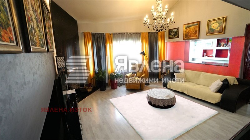 En venta  Casita Sofia , Borovo , 137 metros cuadrados | 42644443 - imagen [2]