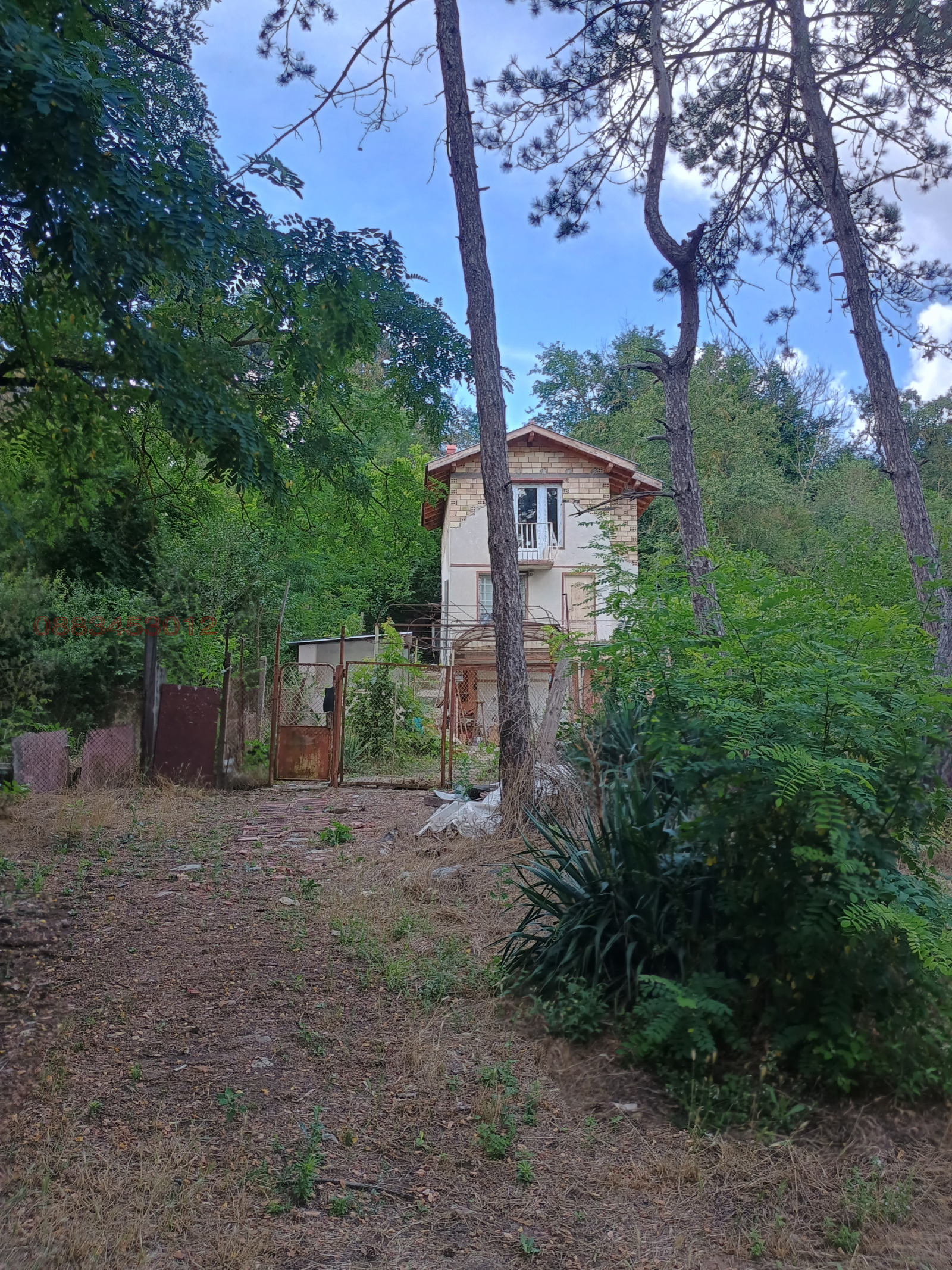 Продава КЪЩА, гр. Добрич, в.з. Лозята