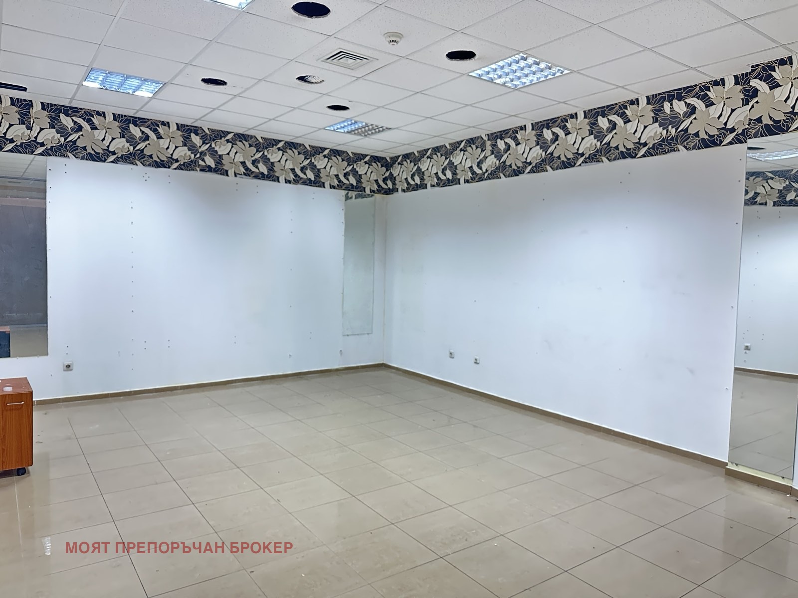 Продава МАГАЗИН, гр. София, Младост 1А, снимка 2 - Магазини - 55893700